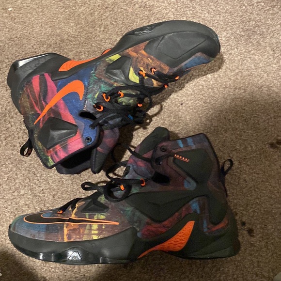 Nike Lebron AKRONLITE SZ11 NeverWorn - Picture 2 of 4